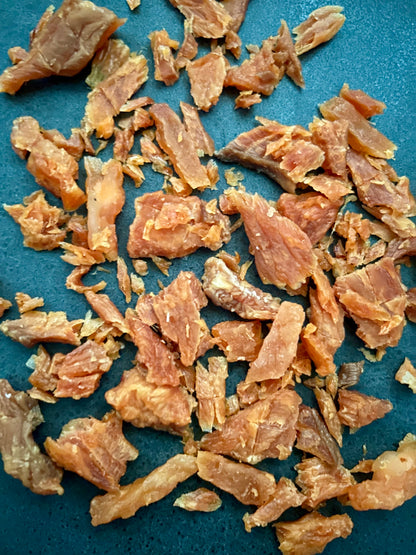 Dehydrated Salmon Cat and Dog Treat 0.65 oz (18 g)